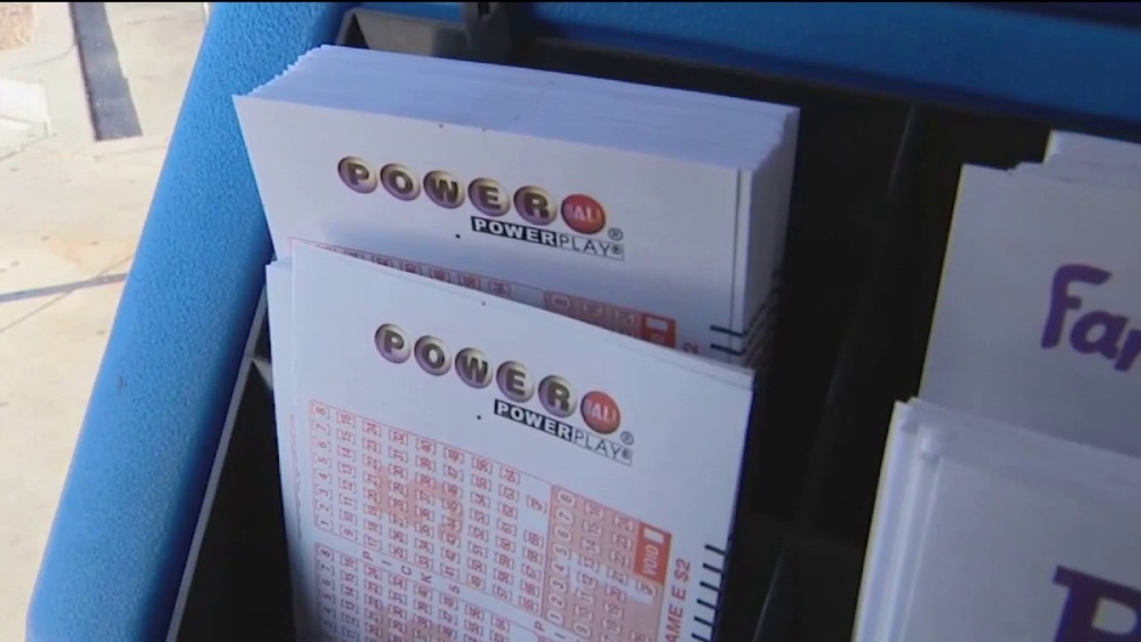 Powerball jackpot reaches $1B