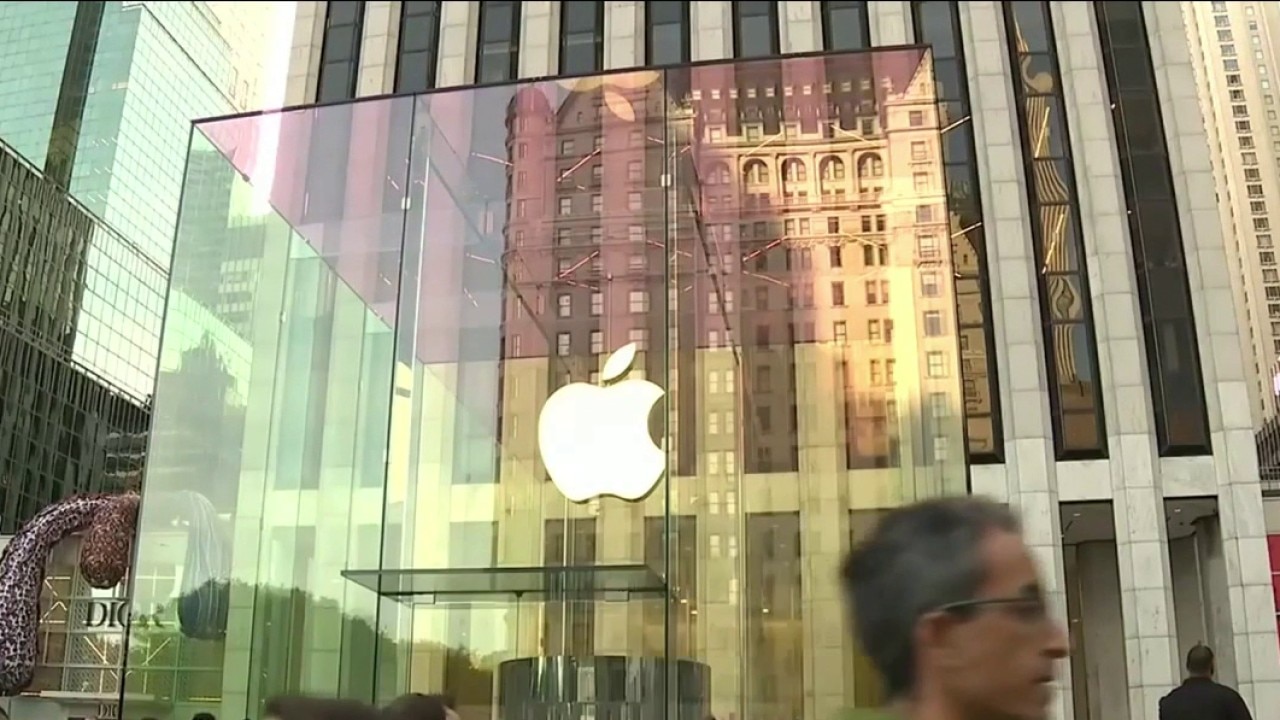 Apple CEO Tim Cook is stepping down | ChicagoNOW