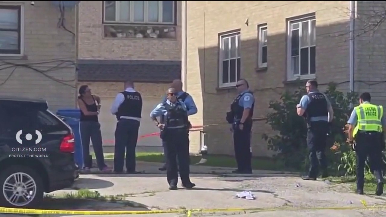 2 men killed in shooting on Chicago's Northwest Side, police say