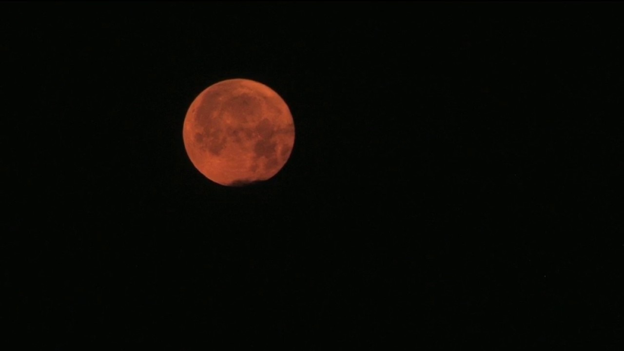 Eyes to the skies, the Strawberry Moon peaks tonight!
