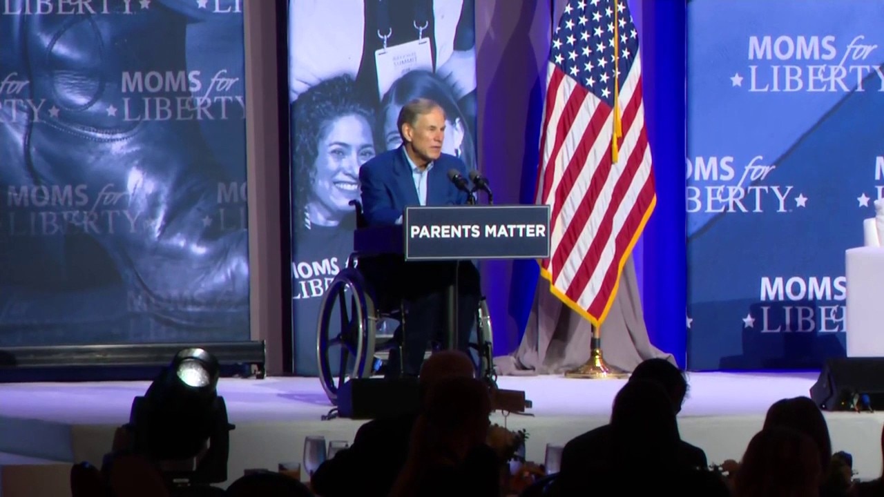 Abbott says he wants to eliminate screentime in Texas classrooms