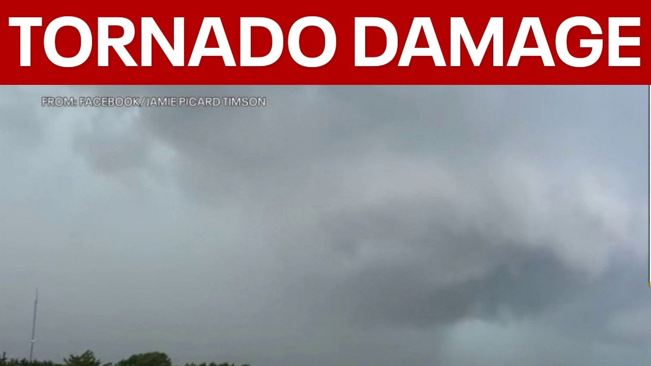 Tornado leaves wake of damage in Dover, Delaware
