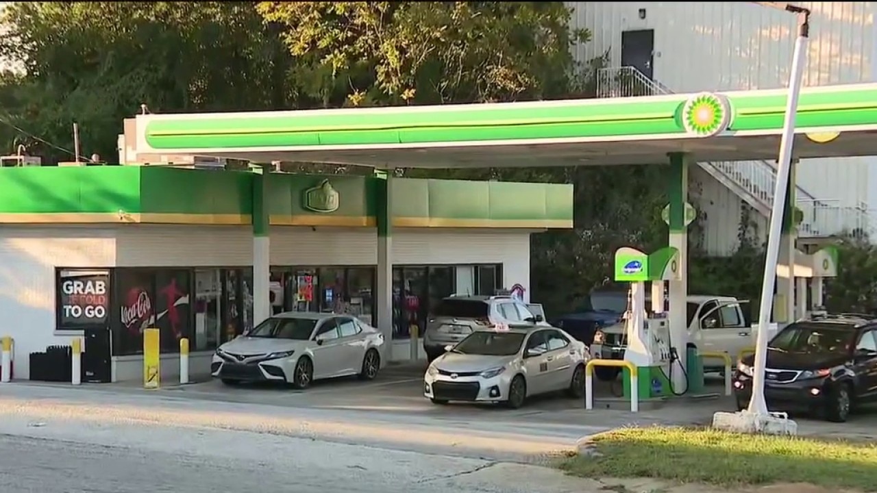 Federal agents raid College Park store in $74M scheme