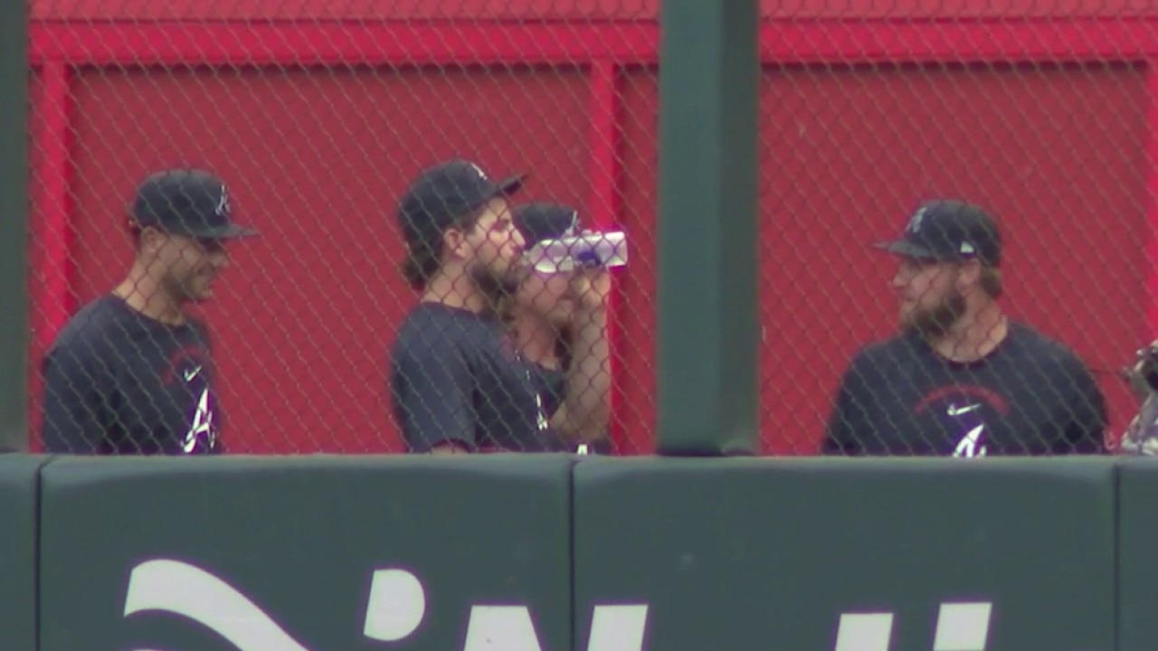 Tyler Mahle steps up as Braves sweep Rockies