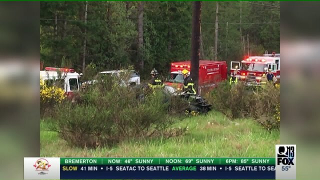 Man killed after crashing into utility pole near Poulsbo