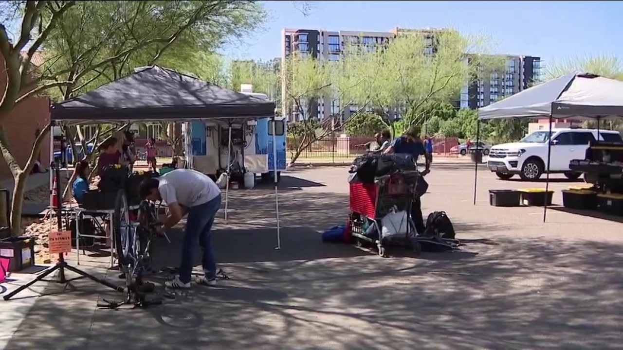 Nonprofit helping Phoenix homeless ahead of summer