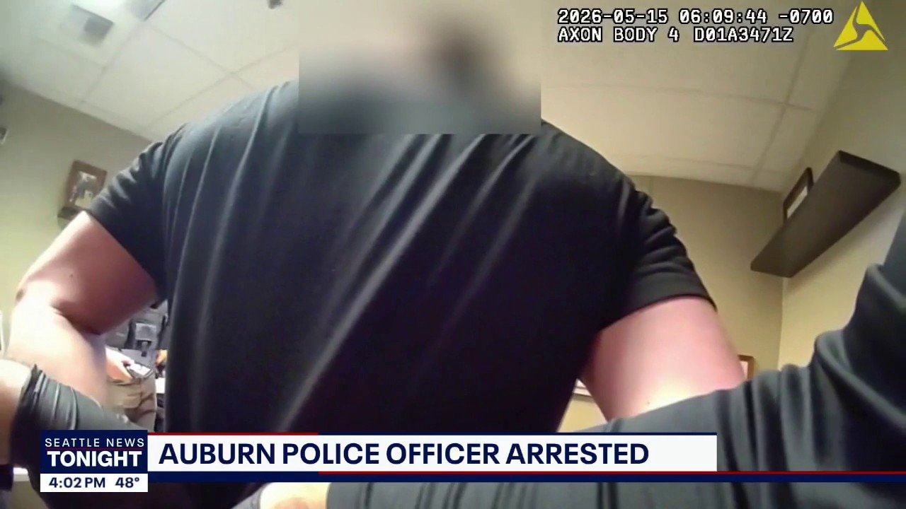 Auburn police officer arrested for immoral communication with a minor