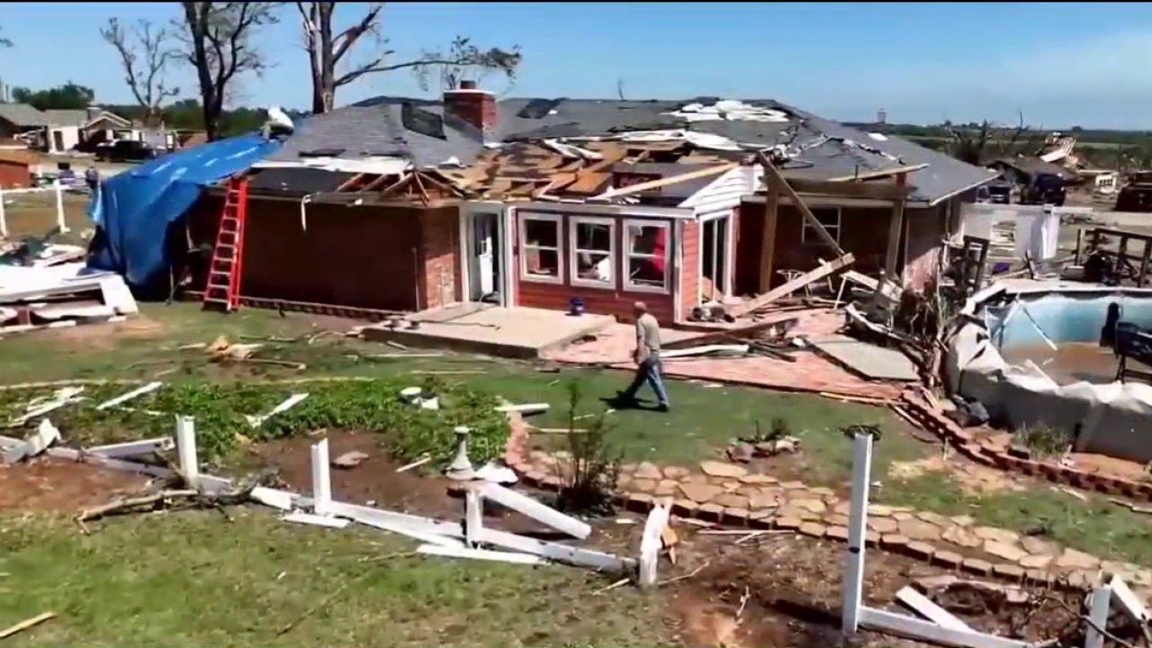 Tornado leaves trail of destruction in Oklahoma
