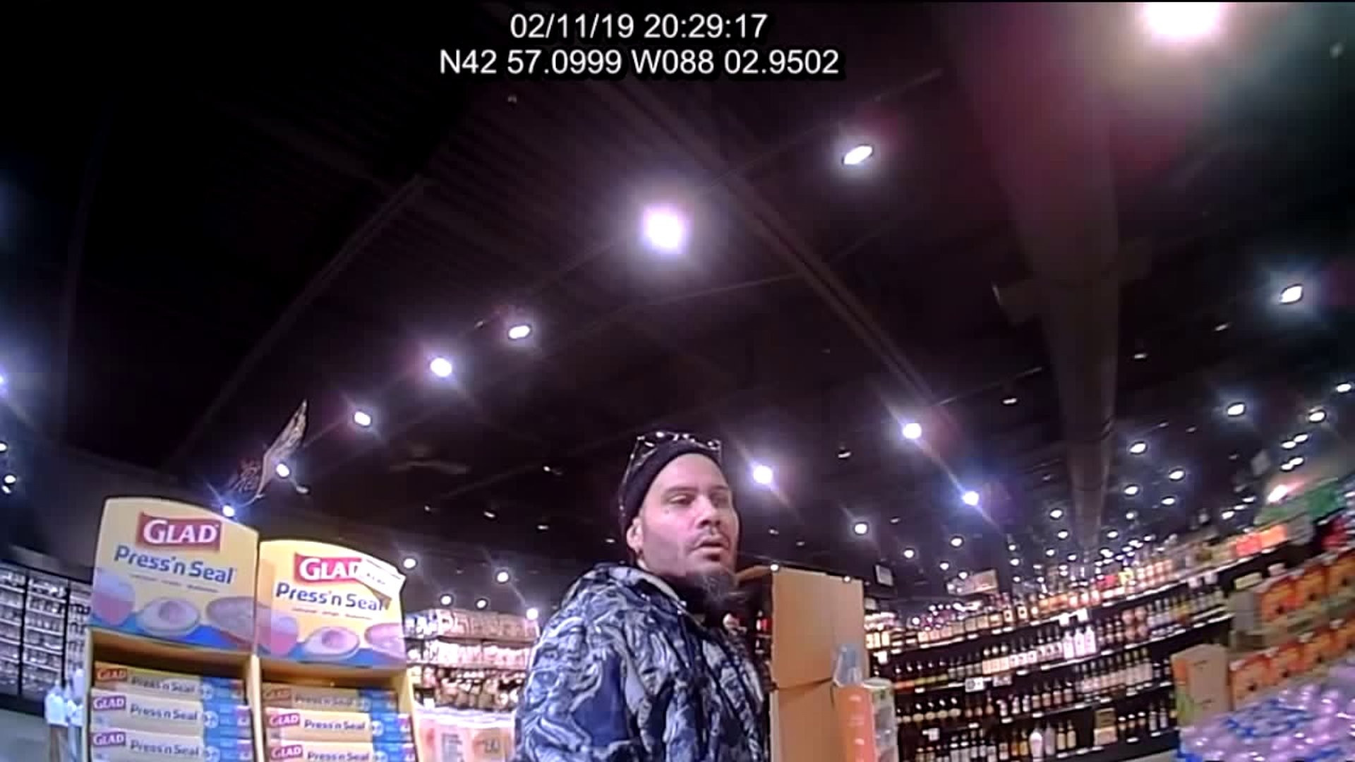 Suspect threatens police officer