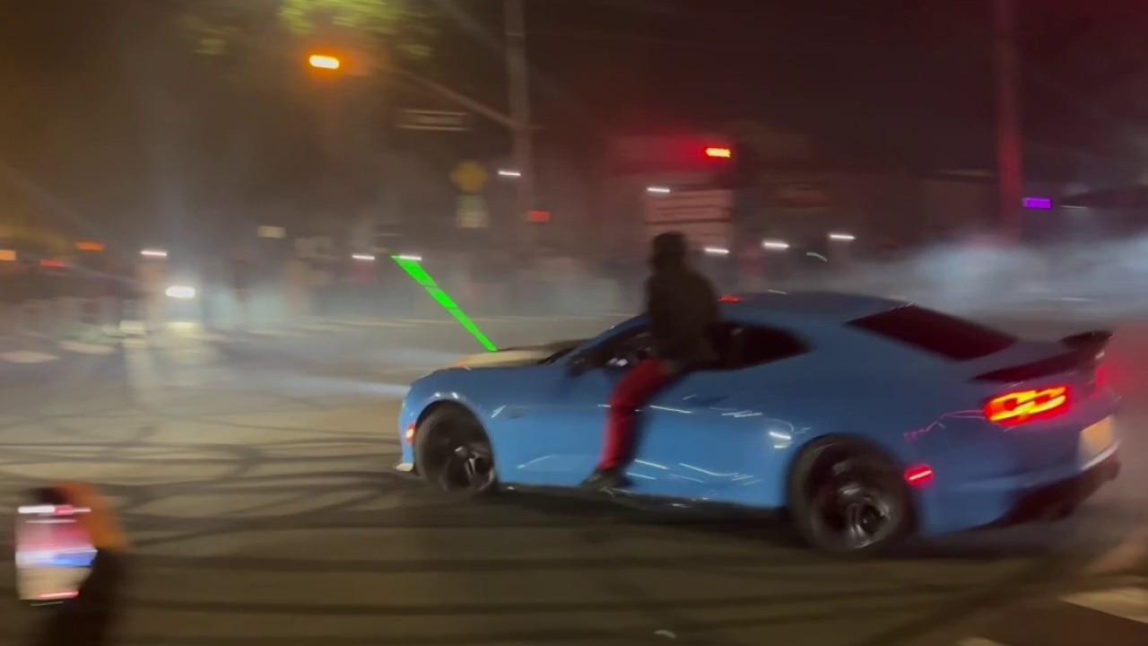 Wild video shows driver in stolen car crash into semi during Hayward street takeover