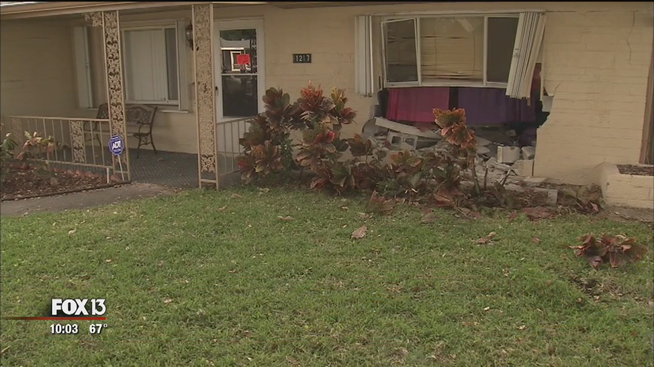Truck crashes into Pasco home