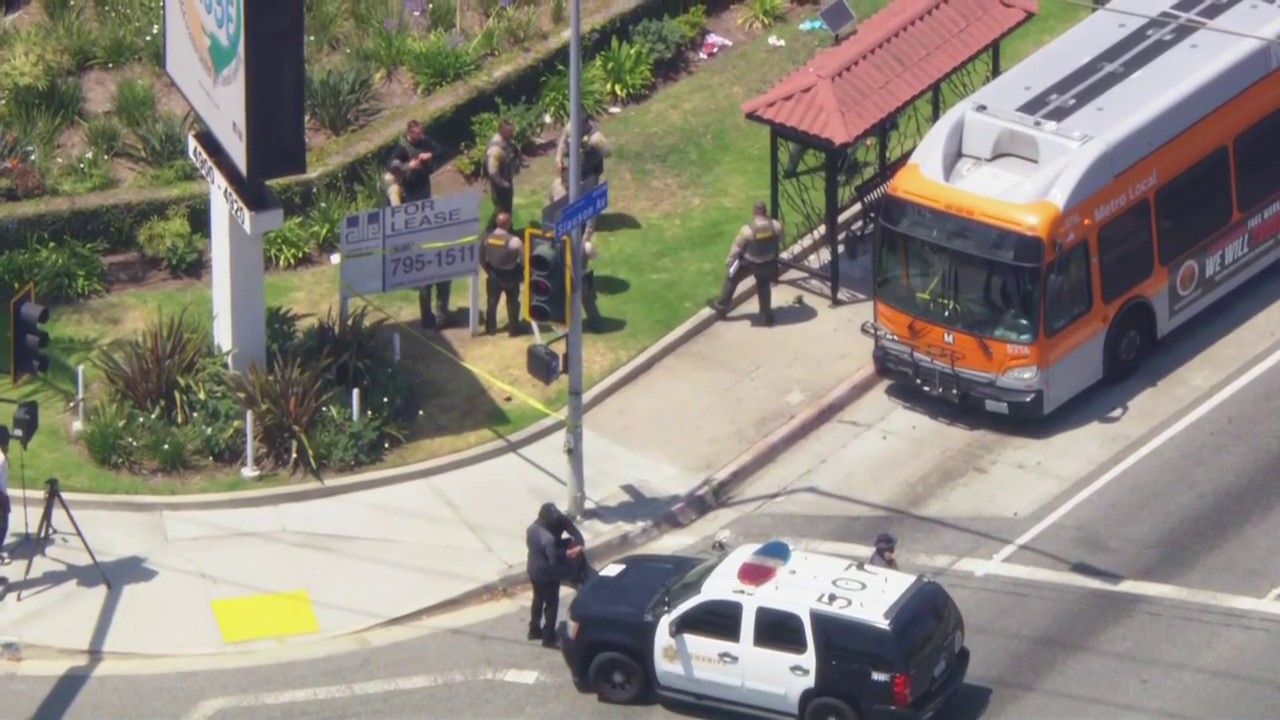 Bus passenger accidentally shoots self in Ladera Heights