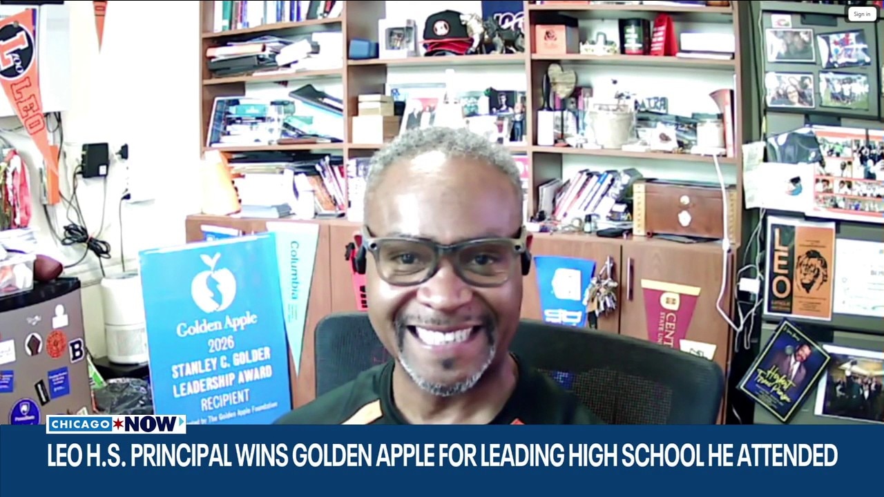 Leo Catholic High School principal earns Golden Apple Award for leadership | ChicagoNOW
