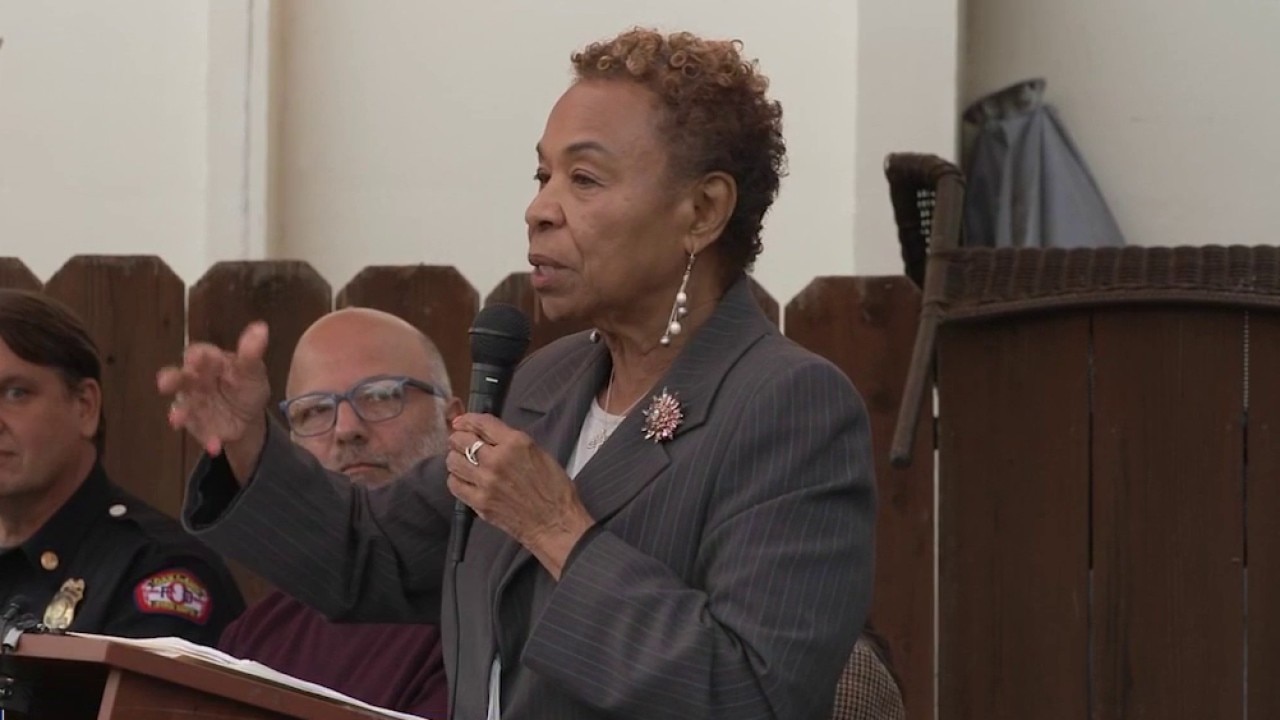 Oakland leaders address street conditions and crime at forum
