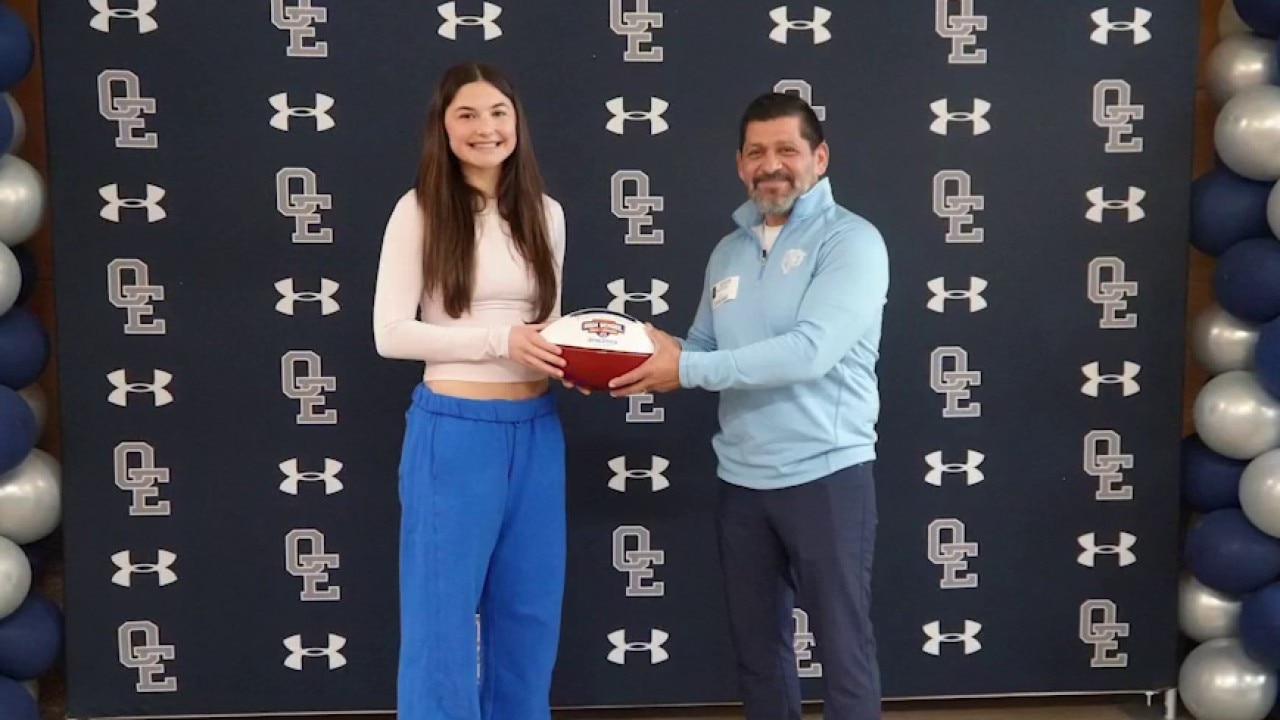 Chicago Bears honor student-athletes while expanding youth football programs