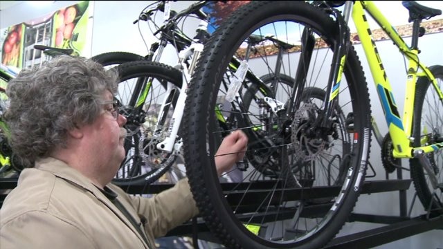 Cyclists scrambling for answers on Trek recall