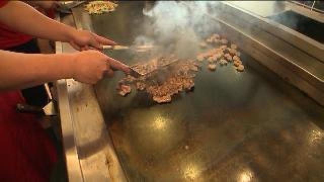 Chip checks out hibachi-style food at Iron Plate Caf
