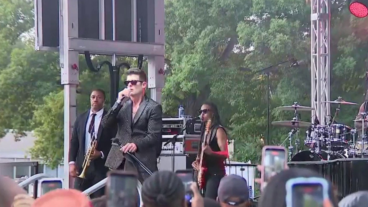 Robin Thicke performs at Chamblee Fourth of July celebration
