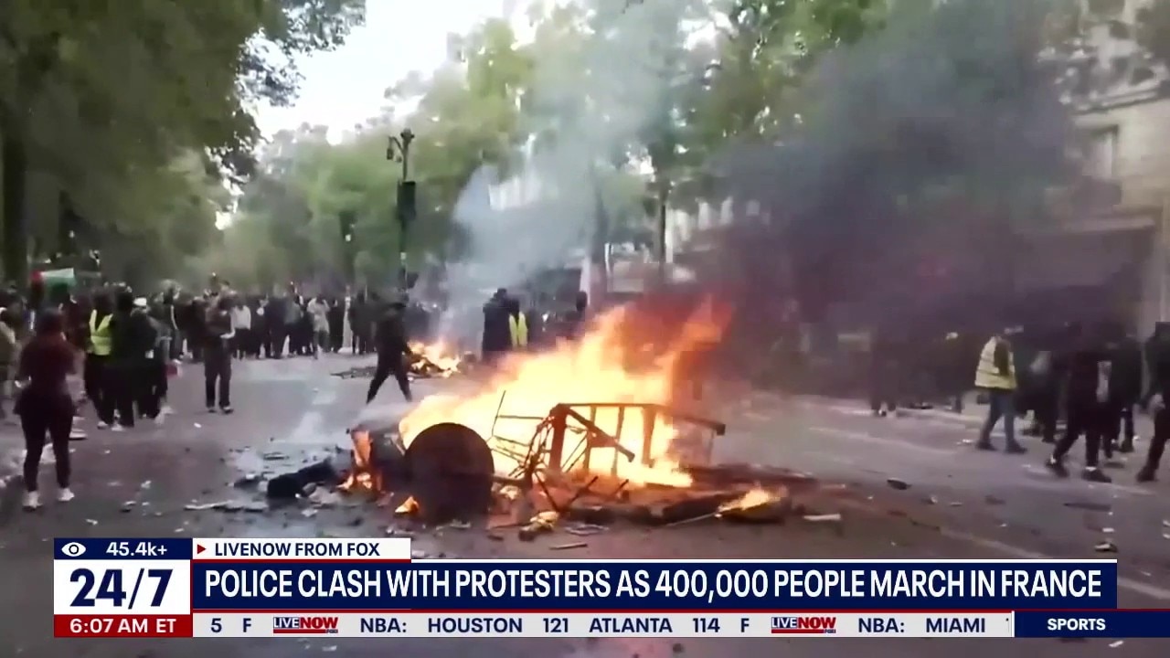 Hundreds of thousands protest across France