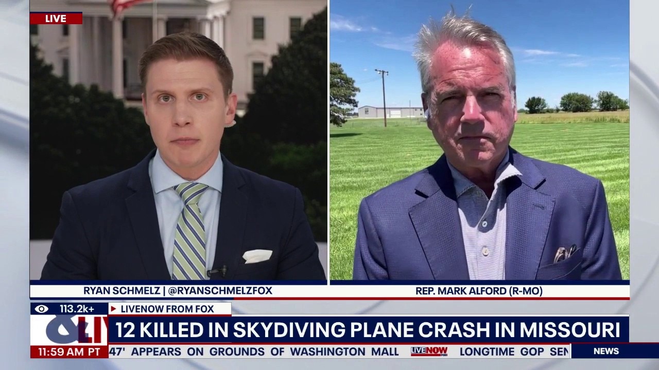 12 killed in skydiving plane crash in MO