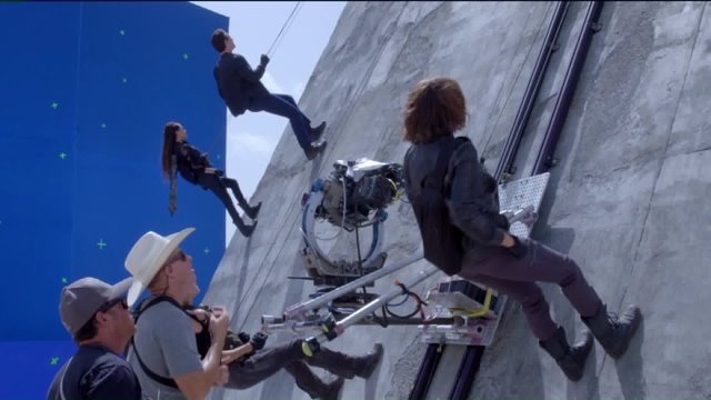 Sneak peek: Latest chapter of "Divergent" series hits theaters this weekend
