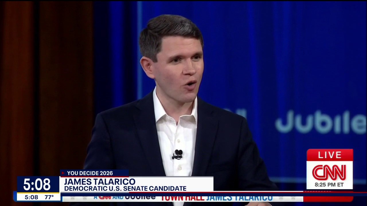 Texas midterms: Abbott, Talarico court North Texas voters on safety and border