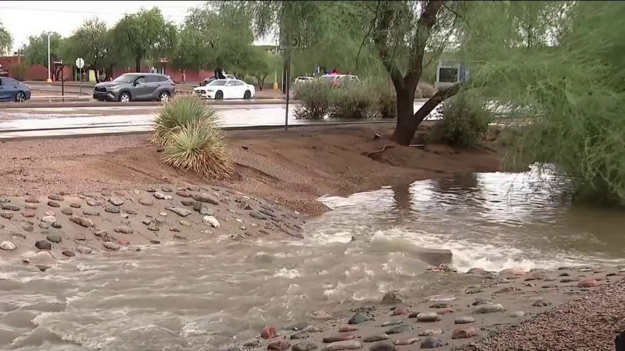 Massive monsoon storm hits Phoenix area causing flooding, road closures