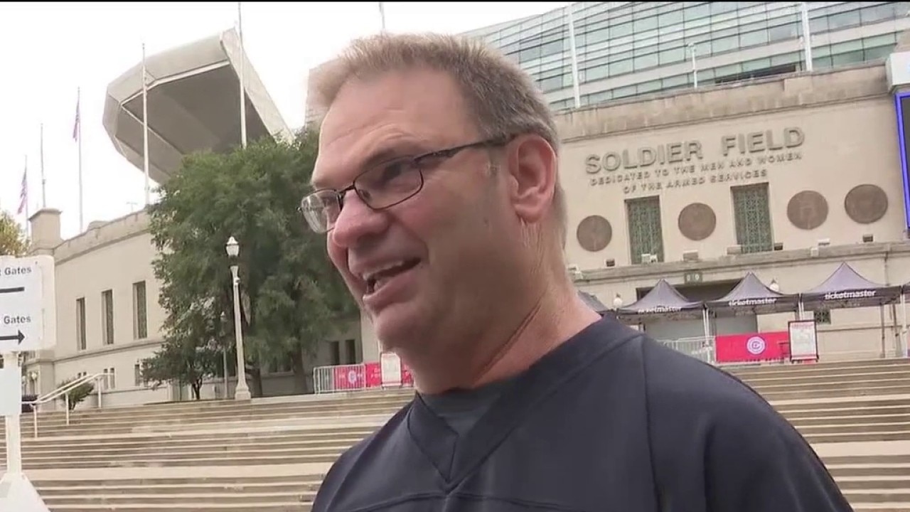 Bears fans at Soldier Field remember Mike Ditka’s legacy: ‘One of the greatest'