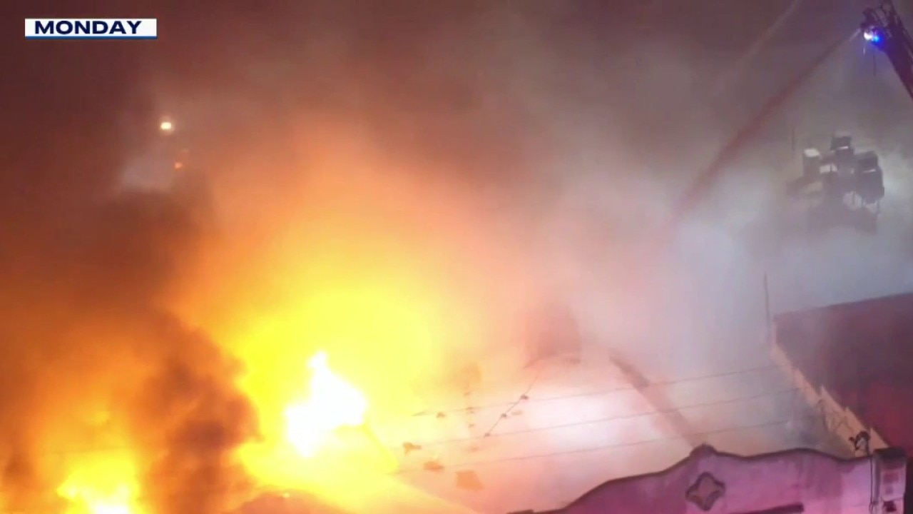 Community helps victims of Old Town Newhall fire