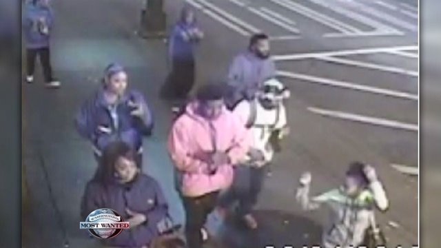 WANTED: Accused street robbers who targeted Seattle tourists