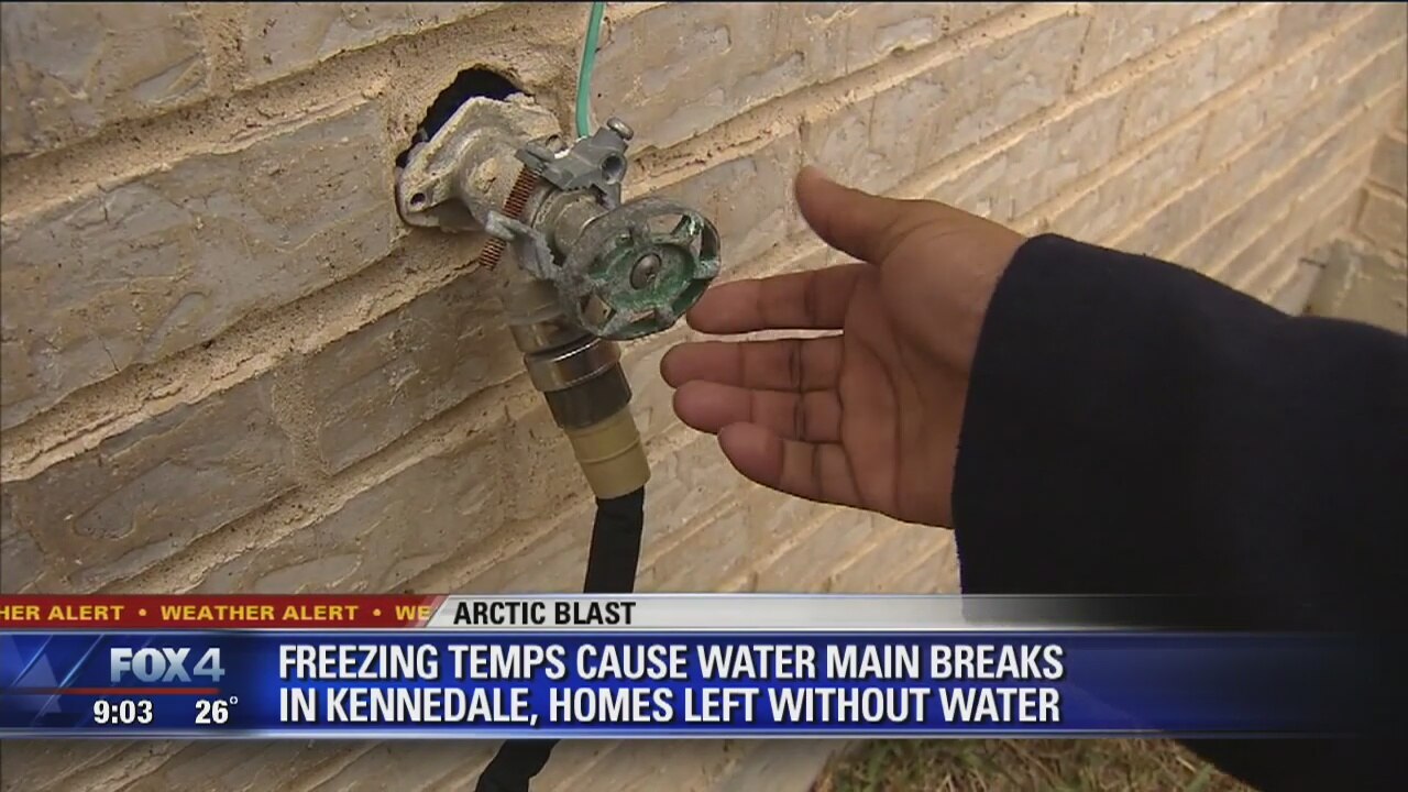 Kennedale water main break