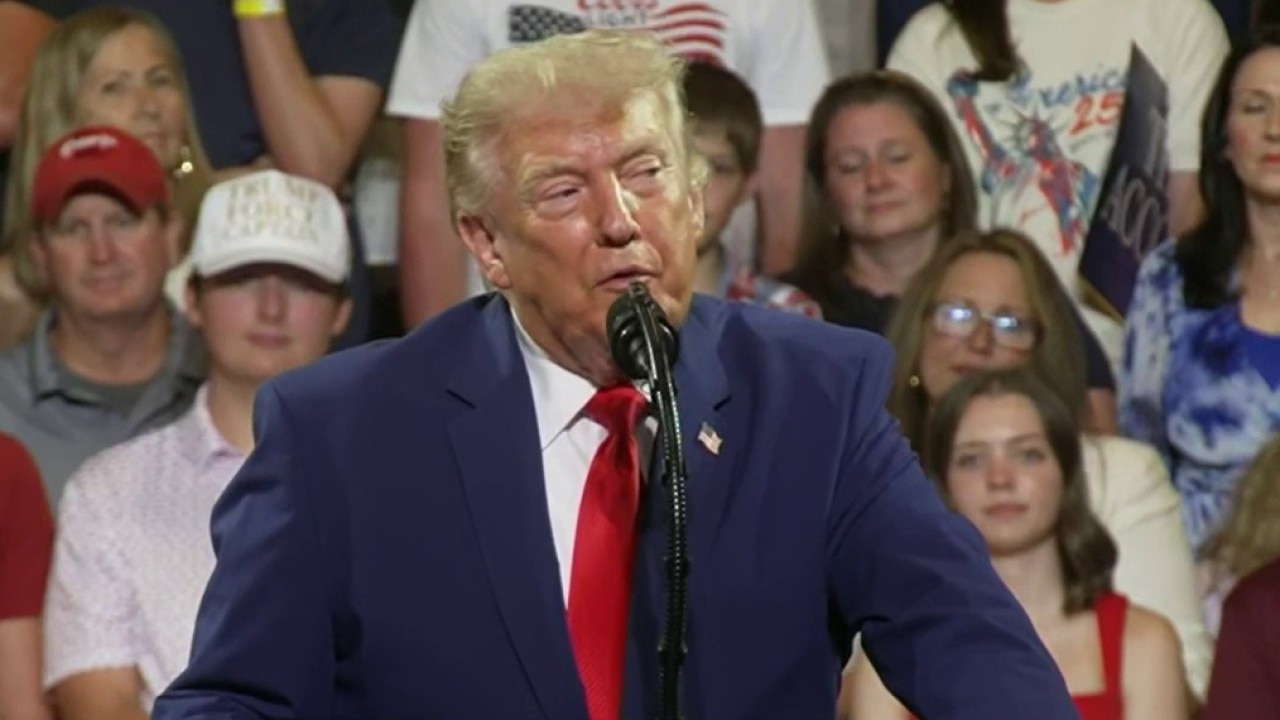 Trump honors family of soldier killed in Iran airstrike