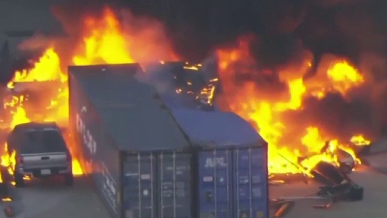 News helicopter crash kills 3 including NBC reporter, pilot