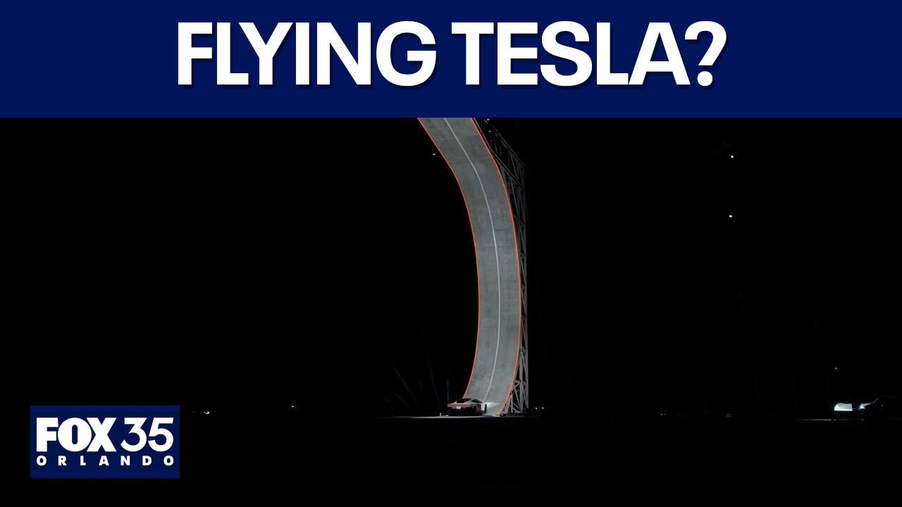 Tesla shows off "flying" Roadster