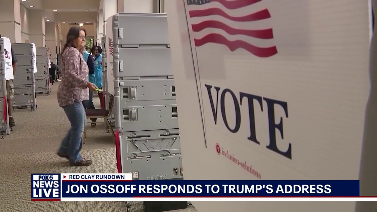 Midterm polling surges, Trump's Cobb County visit & the AI bubble