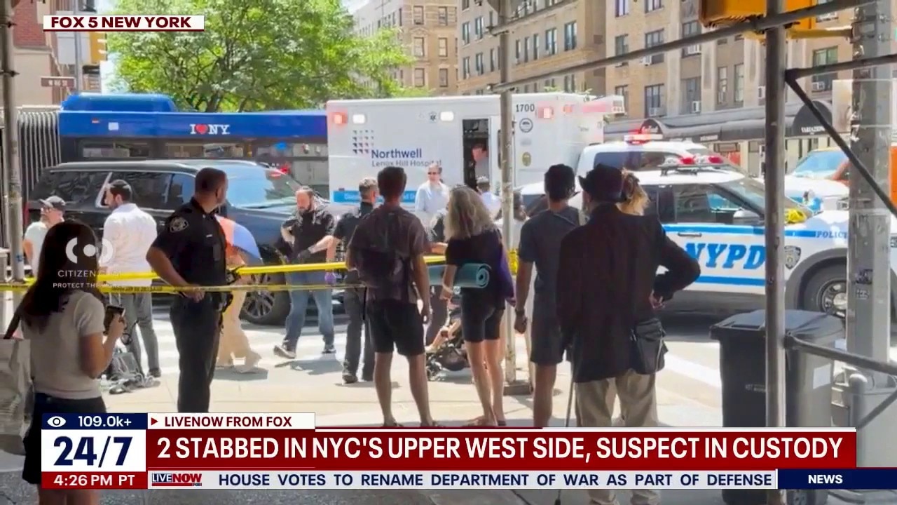 2 stabbed in NYC's Upper West side, man in custody