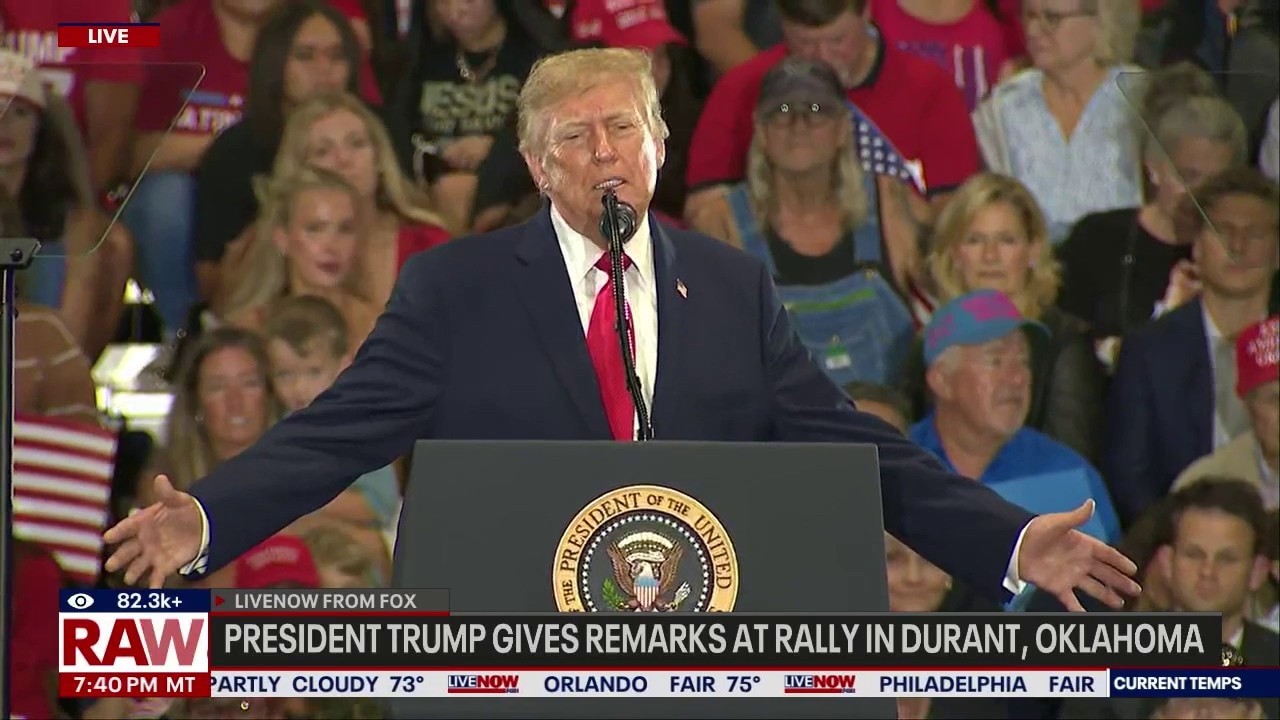 Trump rallies supporters in Oklahoma ahead of midterms