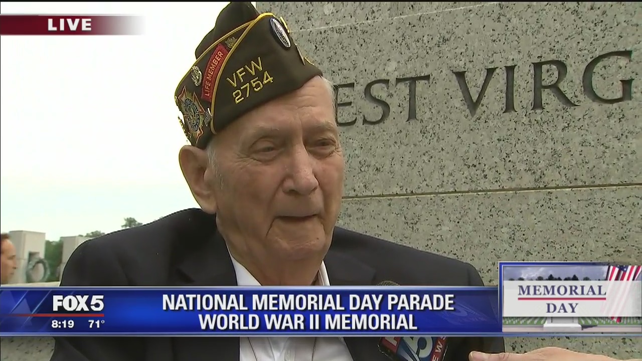 Bernie Stephan to lay a wreath at the National World War II Memorial
