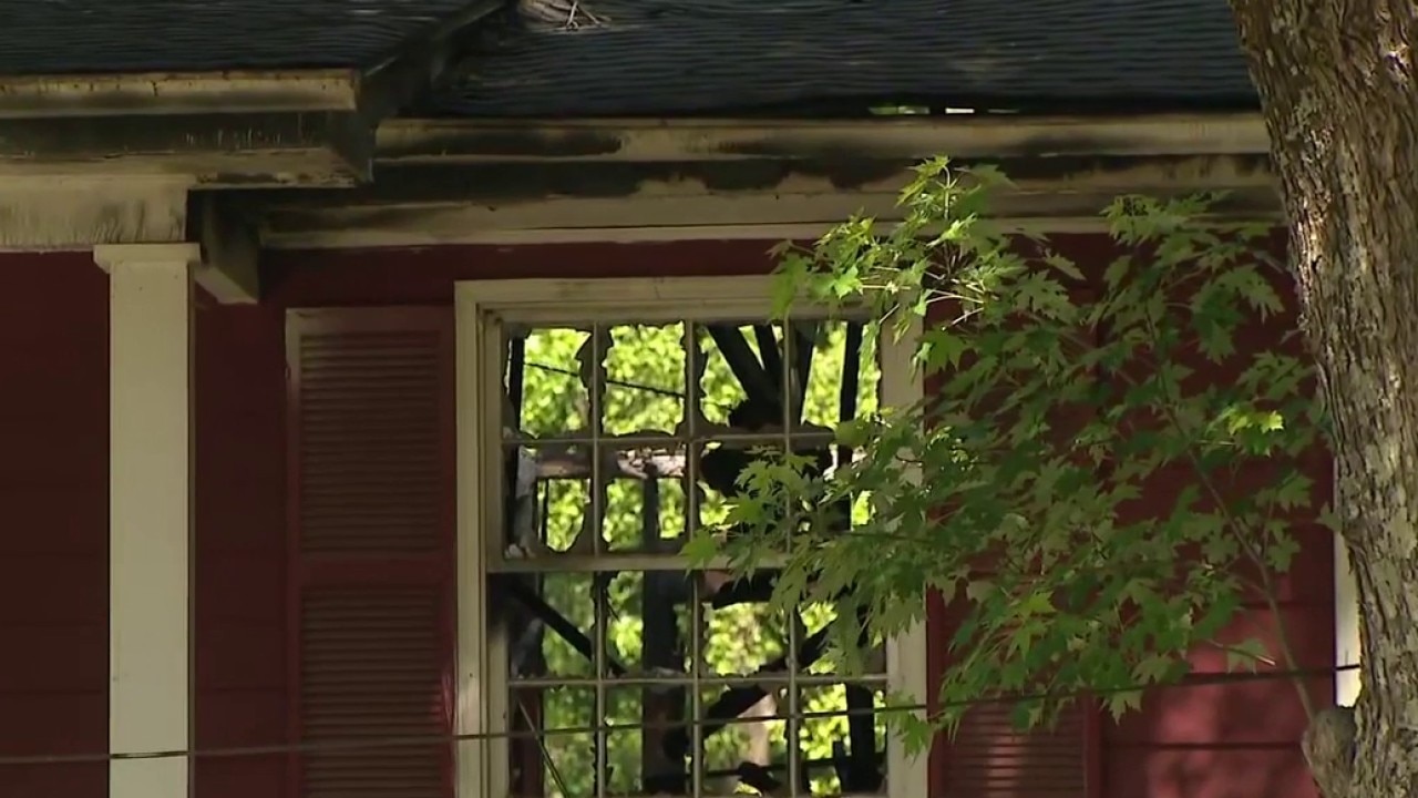 Early morning DeKalb fire leaves woman critical 