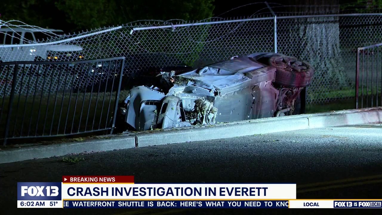Crash investigation in Everett, WA