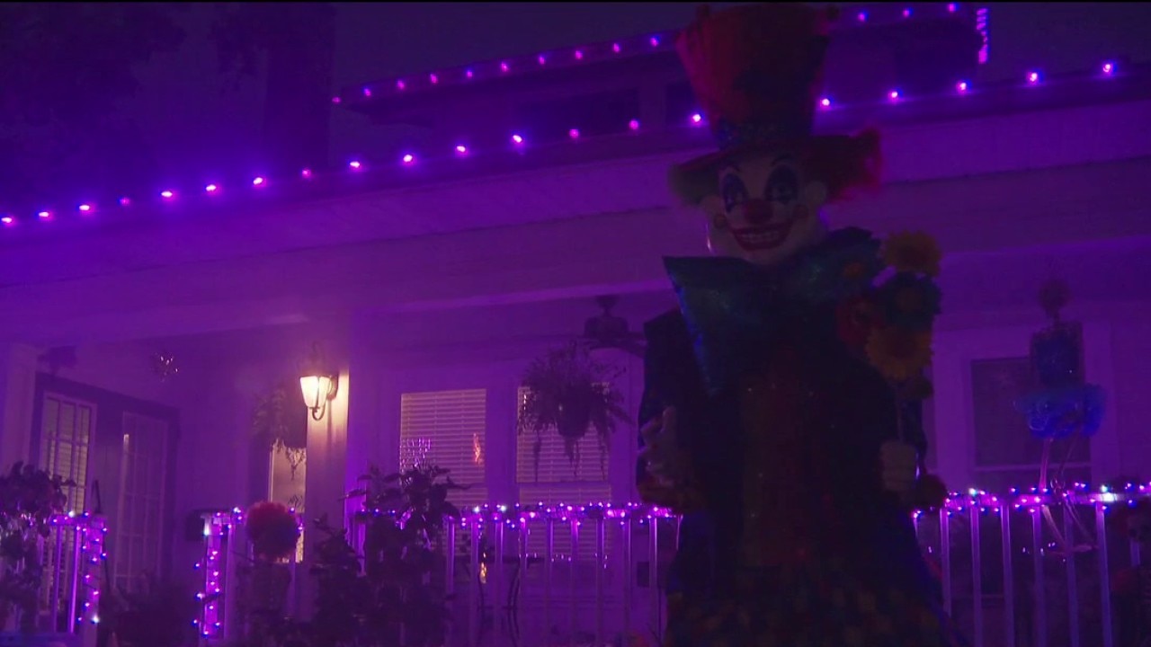 Inside Halloween on Old Northeast