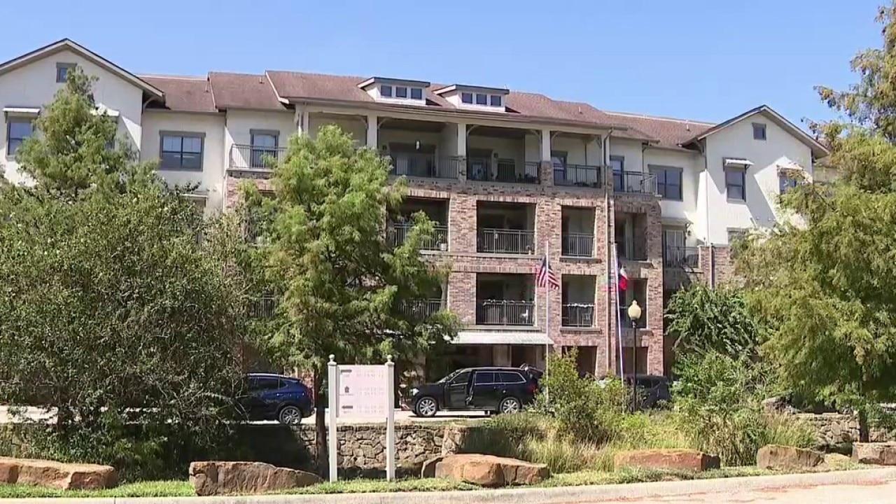 Kingwood senior residents trapped due to broken elevator