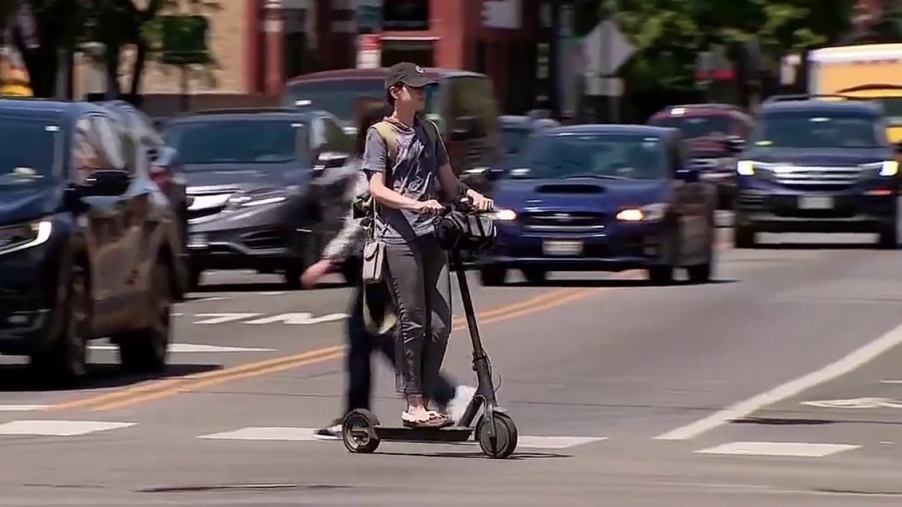 New e-scooter safety rules advance as Chicago sees rise in crashes