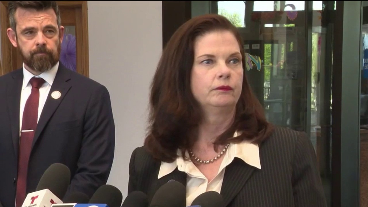 Man charged in Chicago officer’s killing has separate case continued to June 2