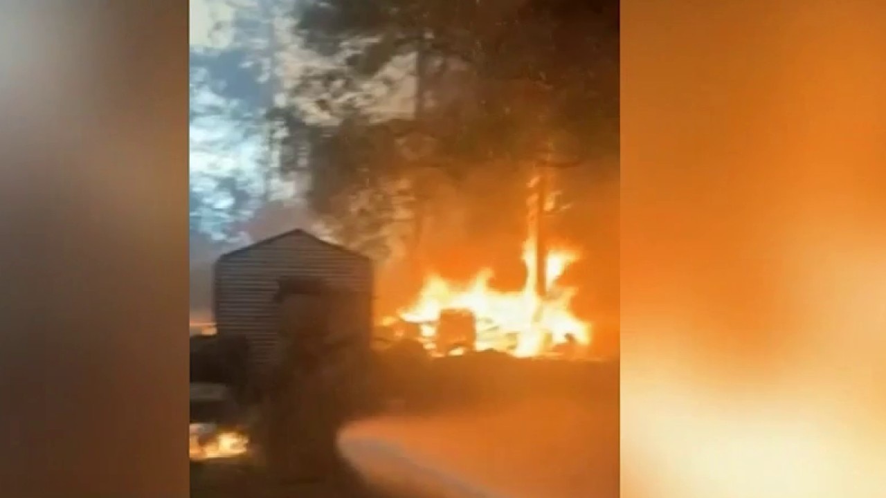 Wildfires destroy more than 120 Georgia homes