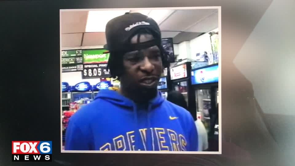Robbery suspect turns himself in
