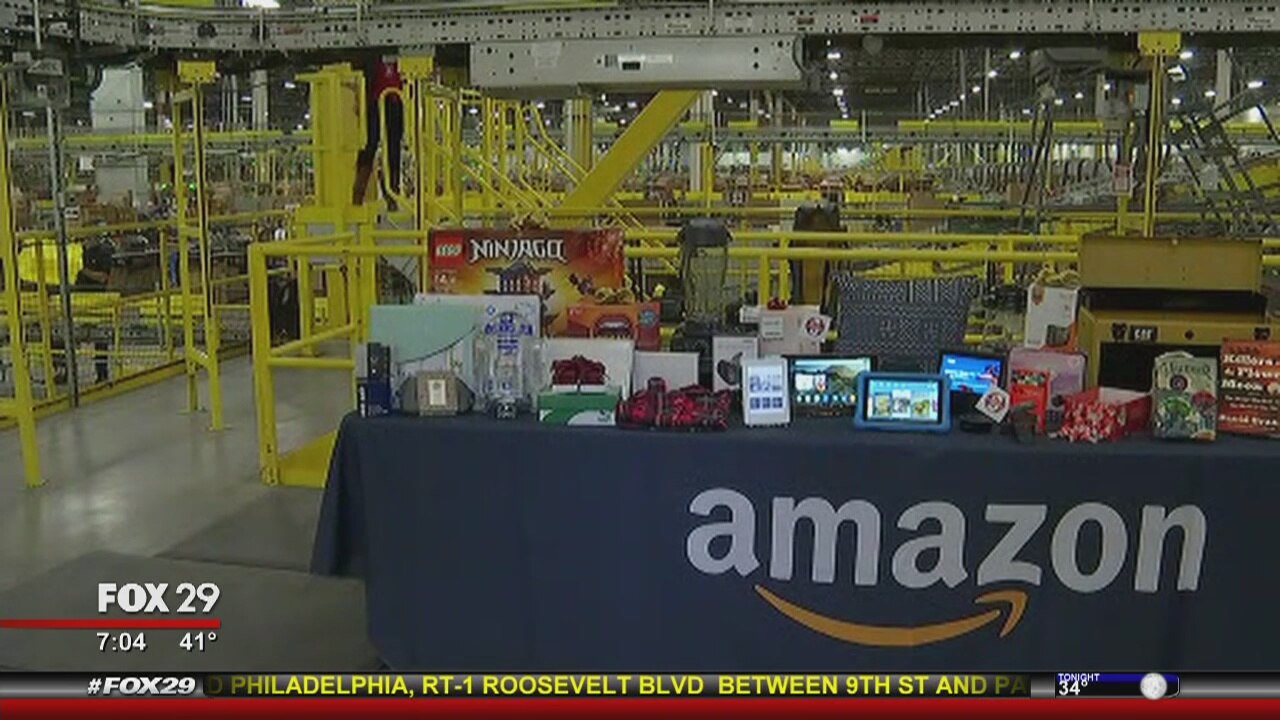 Financial expert talks Cyber Monday deals
