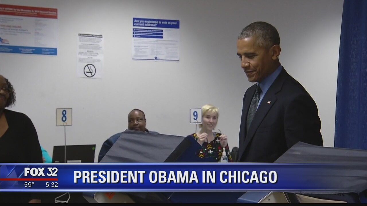 President Obama votes early while visiting Chicago