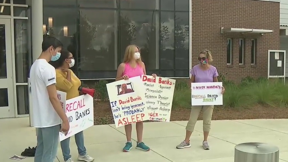 Parents protest outside Cobb County Schools board meeting