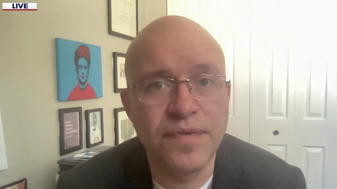 Chicago alder talks tragic Little Village mass shooting | ChicagoLIVE